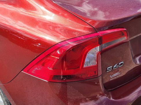 Used 2013 Volvo S60 T5 AWD/4WD image 11
