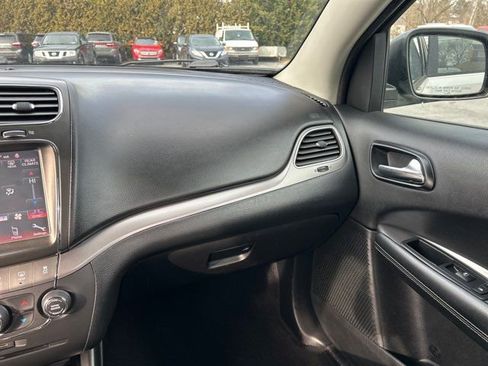 Used 2017 Dodge Journey Crossroad w/ Popular Equipment Group image 30