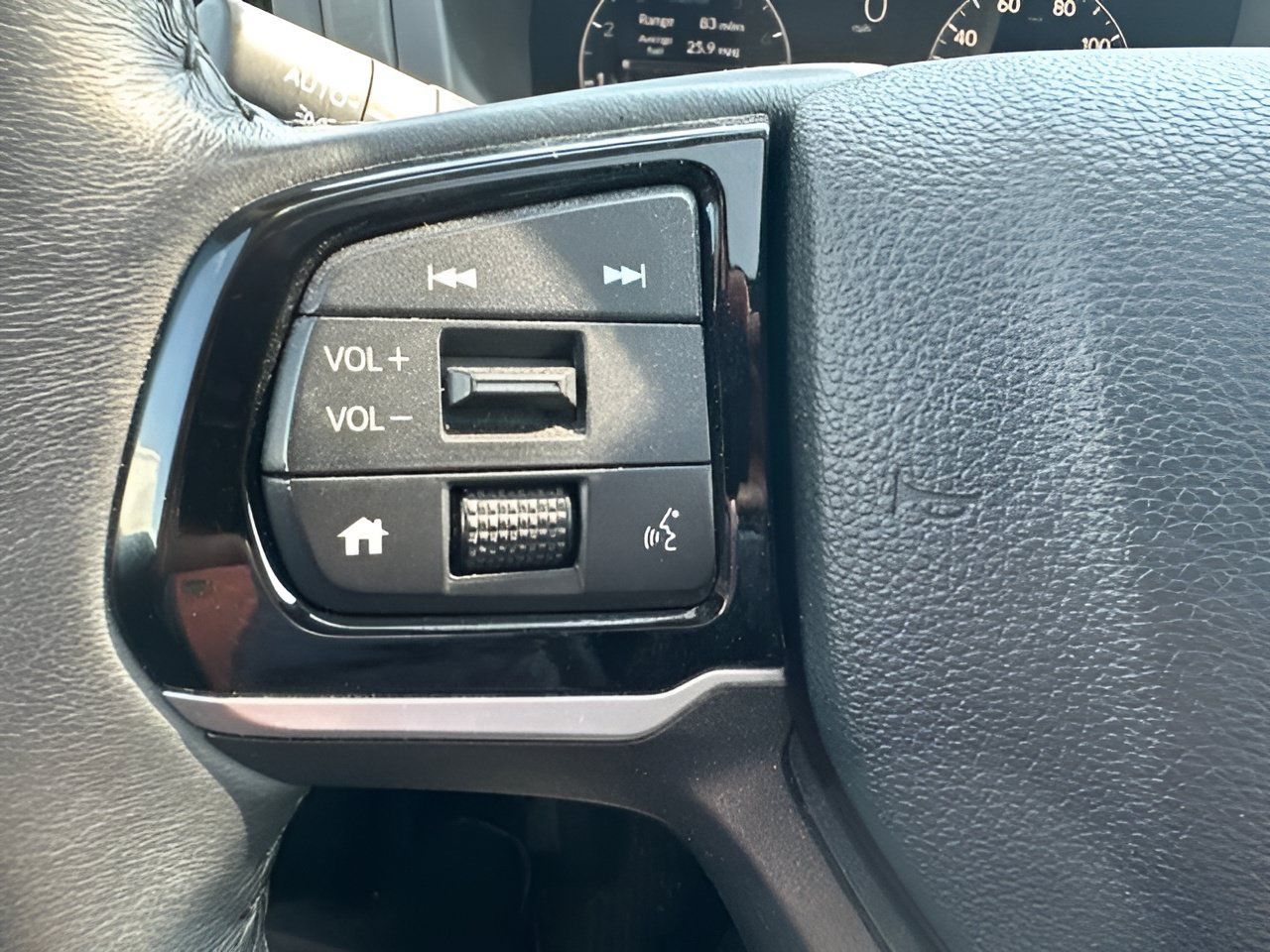 Used 2025 Honda Odyssey EX-L image 17
