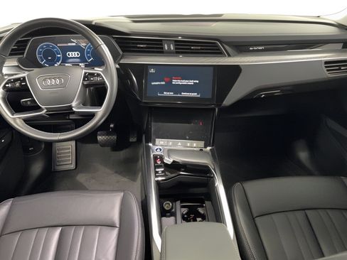 Used 2022 Audi e-tron Premium w/ Convenience Plus Package image 19