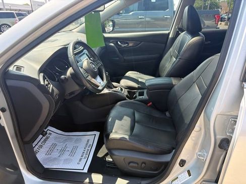Used 2017 Nissan Rogue SL w/ SL Premium Package AWD/4WD image 20