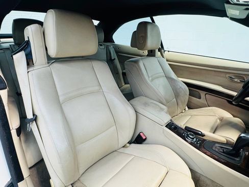 Used 2011 BMW 335i Convertible RWD image 14