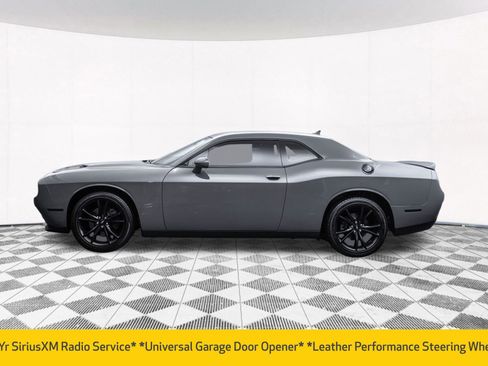 Used 2018 Dodge Challenger SXT Plus image 8
