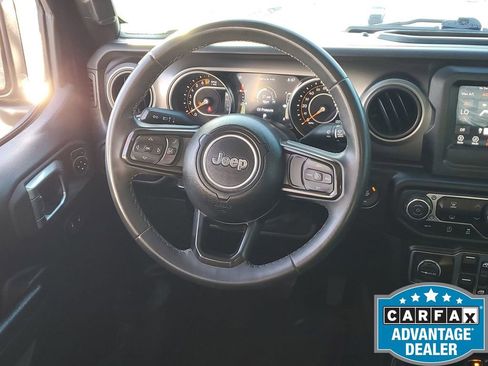 Used 2023 Jeep Gladiator Willys image 26