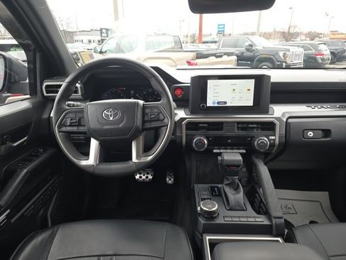 Used 2024 Toyota Tacoma TRD Sport image 13