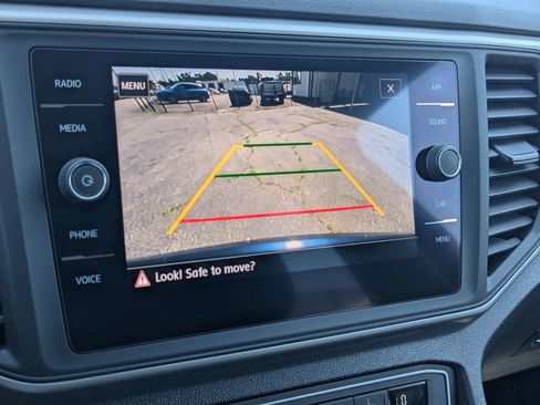 Used 2021 Volkswagen Atlas SE FWD image 22