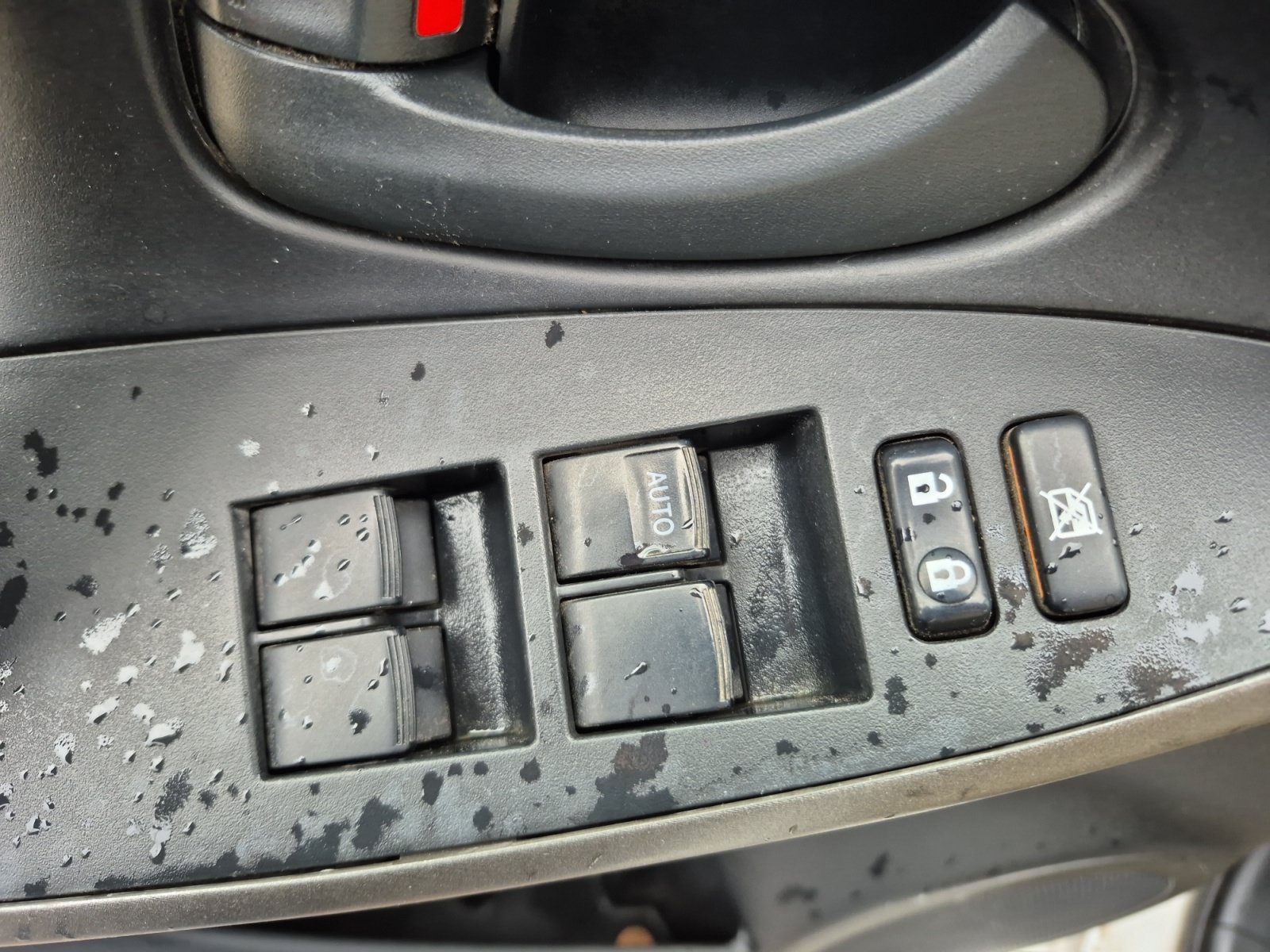 Used 2009 Toyota RAV4 4WD V6 w/ Tow Prep Pkg image 15