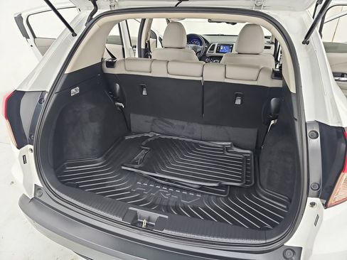 Used 2017 Honda HR-V EX-L image 16