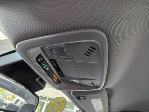 Used 2025 Chevrolet Malibu LT FWD image 25