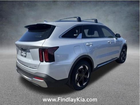 Certified 2025 Kia Sorento EX w/ EX Panoramic Sunroof Package image 4