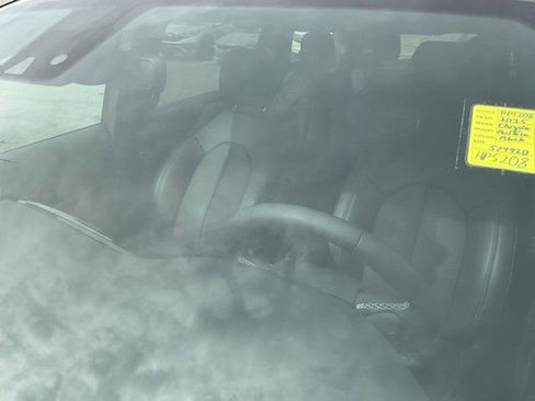 Used 2025 Chrysler Pacifica Select image 21