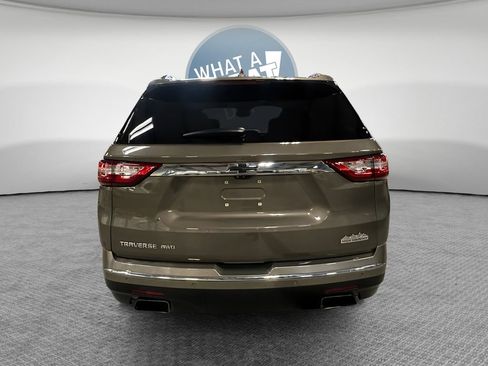 Used 2020 Chevrolet Traverse High Country w/ LPO, Floor Liner Package AWD/4WD image 6
