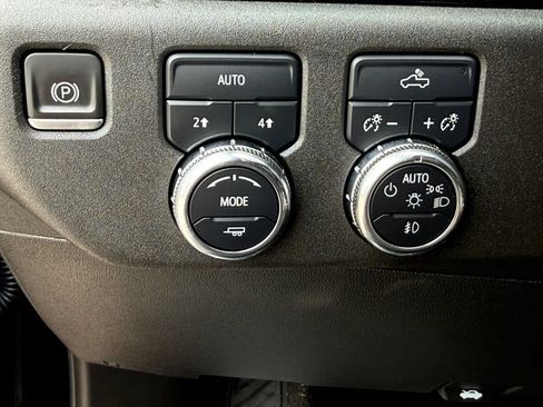 Used 2023 GMC Sierra 1500 Elevation AWD/4WD image 20