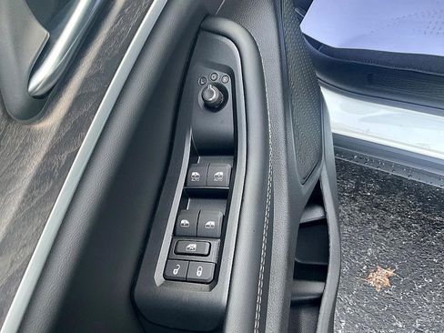 New 2025 Jeep Grand Cherokee Limited image 13