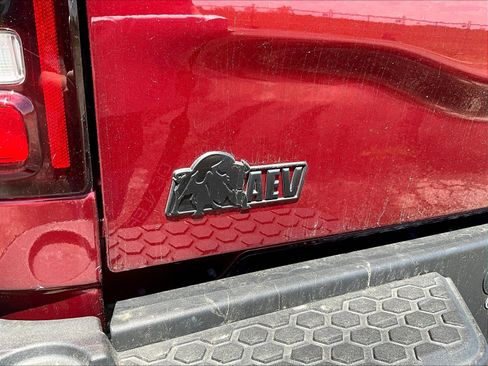 Used 2024 RAM 2500 Laramie w/ Night Edition AWD/4WD image 25