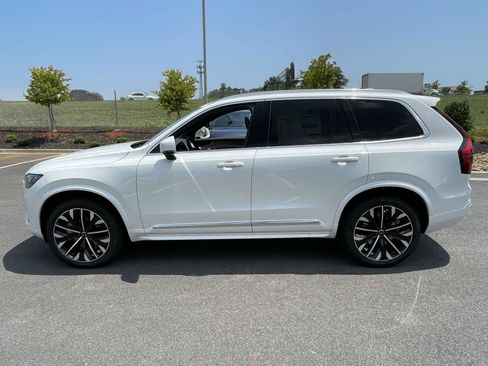 New 2026 Volvo XC90 B5 Core image 4