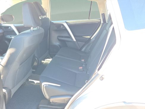 Used 2016 Toyota RAV4 LE image 13
