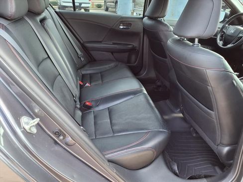Used 2017 Honda Accord Sport Special Edition image 19