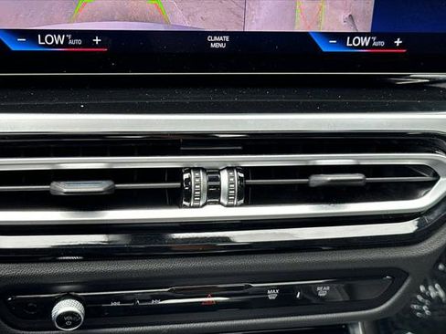 Used 2023 BMW i4 eDrive35 image 19