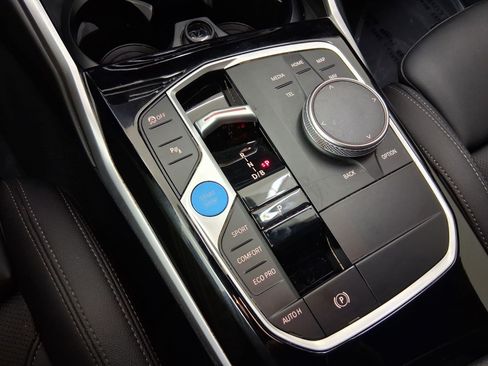Used 2023 BMW i4 eDrive35 RWD image 19