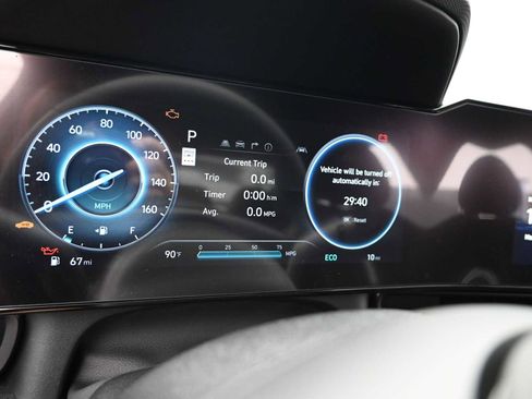 New 2025 Hyundai Elantra SEL image 17