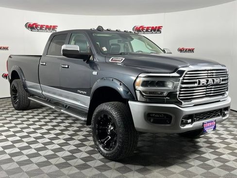 Used 2022 RAM 3500 Laramie AWD/4WD image 2