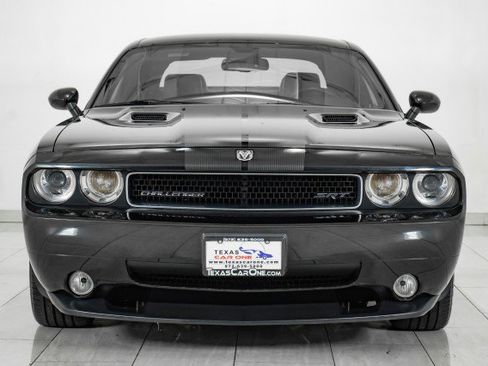 Used 2008 Dodge Challenger SRT8 image 3