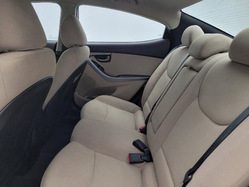 Used 2016 Hyundai Elantra SE FWD image 18