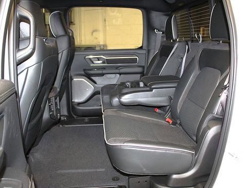 New 2026 RAM 1500 Laramie AWD/4WD image 30