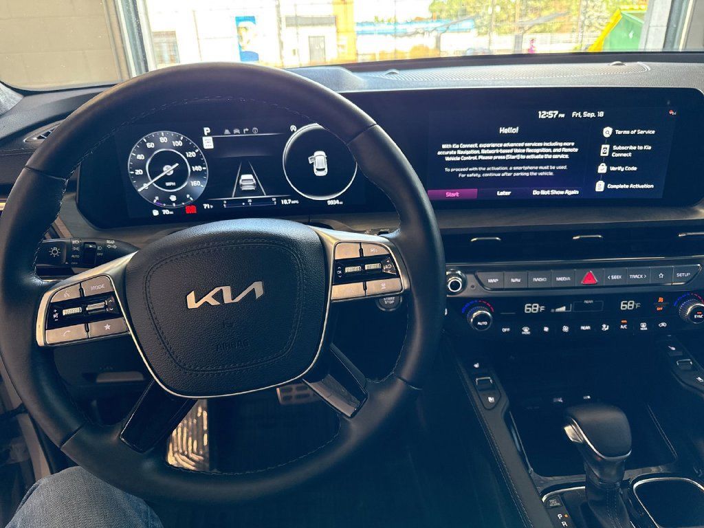 Certified 2025 Kia Telluride SX Prestige X-Line AWD/4WD image 24