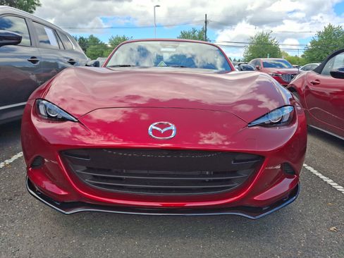 New 2026 MAZDA MX-5 Miata RF Club RWD image 2