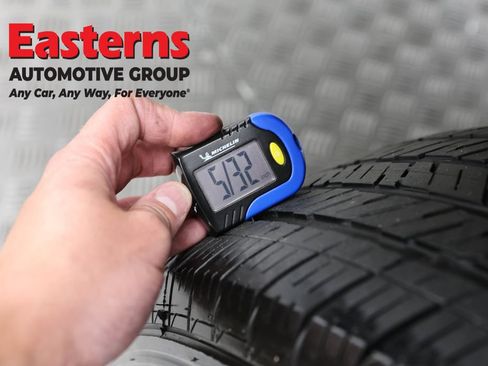 Used 2021 Jeep Gladiator Overland AWD/4WD image 27