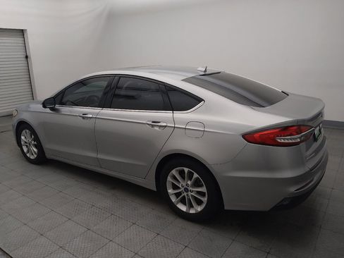 Used 2020 Ford Fusion SE FWD image 3