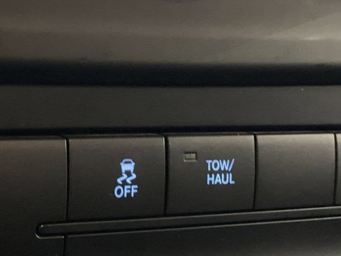 Used 2016 RAM 2500 Tradesman w/ Popular Equipment Group RWD image 32