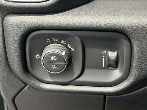 New 2026 RAM 3500 Big Horn AWD/4WD image 15