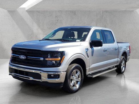 Used 2025 Ford F150 XLT w/ Equipment Group 301A Standard RWD image 9