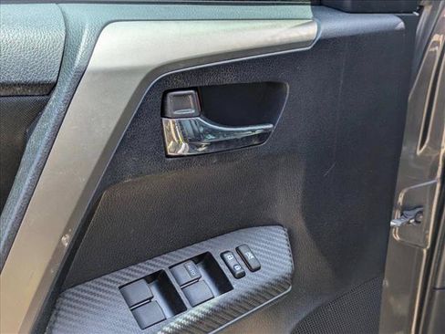 Used 2014 Toyota RAV4 XLE FWD image 7