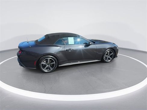 Used 2024 Ford Mustang Premium image 9