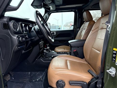 Used 2022 Jeep Wrangler Unlimited Sahara w/ Safety Group image 21