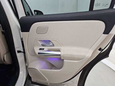 Used 2021 Mercedes-Benz GLA 250 4MATIC image 30