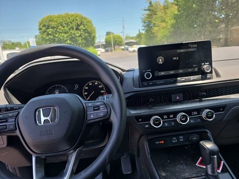 Used 2024 Honda CR-V EX image 18