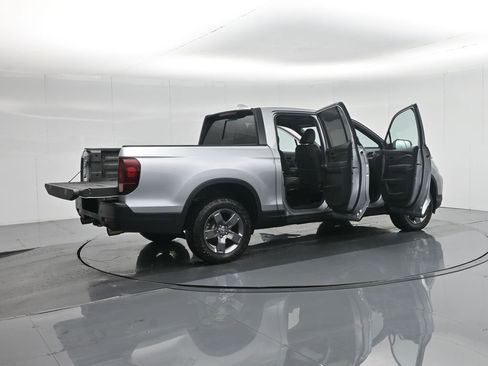 Used 2024 Honda Ridgeline TrailSport image 5