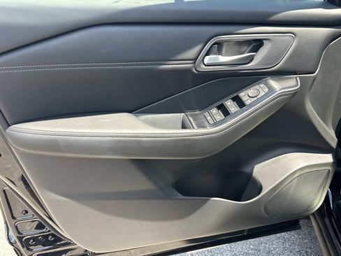 New 2026 Nissan Rogue Dark Armor AWD/4WD image 18