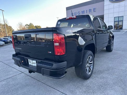 Used 2021 Chevrolet Colorado W/T w/ Custom Special Edition image 7