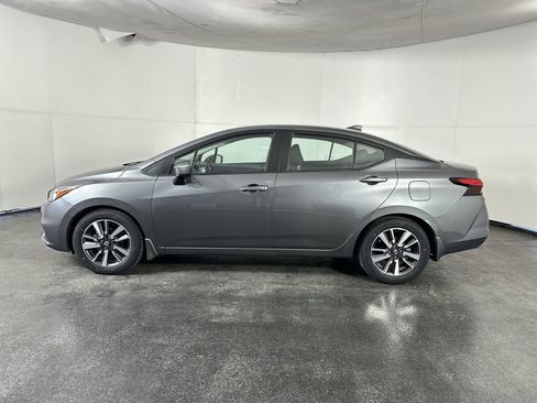 Used 2022 Nissan Versa SV w/ Trunk Package image 8