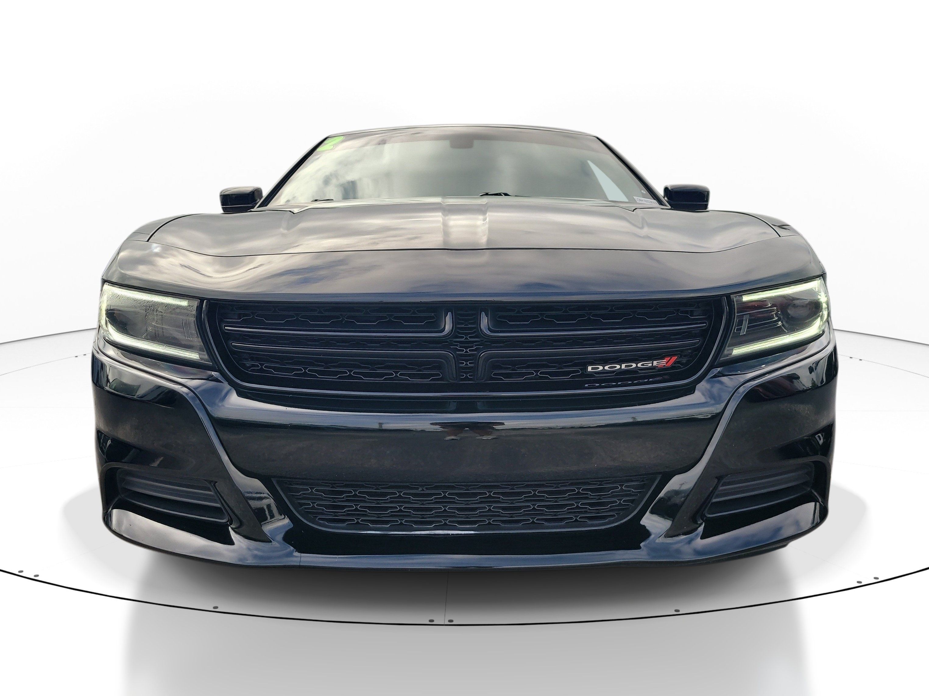 Used 2022 Dodge Charger SXT w/ Leather Interior Group RWD image 2