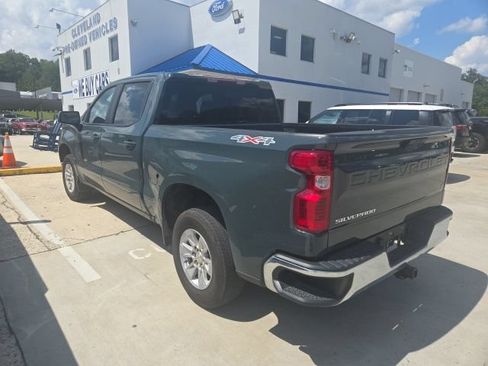 Used 2025 Chevrolet Silverado 1500 LT AWD/4WD image 7