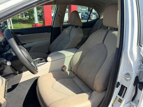 Used 2023 Toyota Camry LE FWD image 9