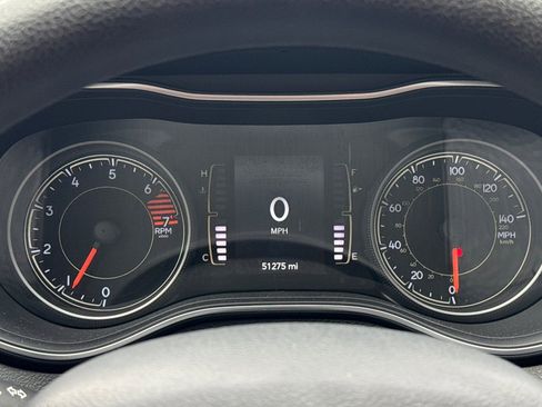 Used 2021 Jeep Cherokee Latitude FWD image 28
