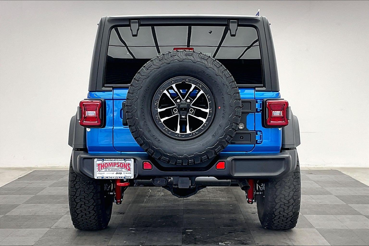 New 2026 Jeep Wrangler Unlimited Rubicon w/ Xtreme 35 Tire Package AWD/4WD image 3